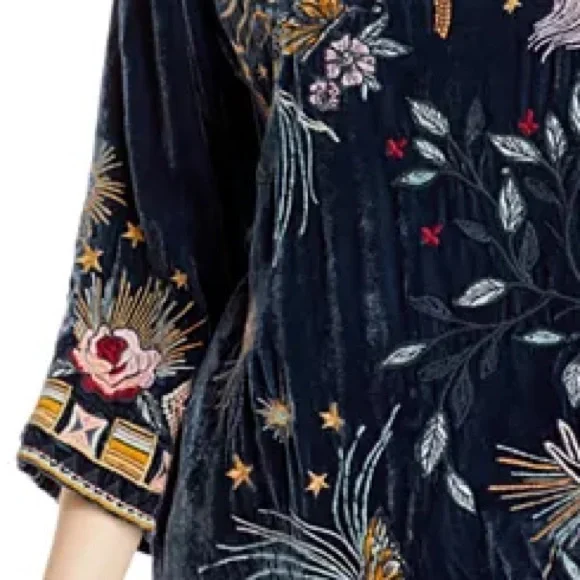 Johnny Was heavily embroidered Selah Velvet Kimono Sleeve Top In Jasper NWT RARE - Picture 11 of 16